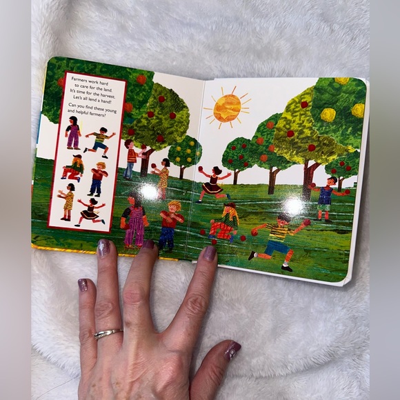 New World of Eric Carle, Around The Farm My First Look And Find Activity Book - Picture 8 of 9